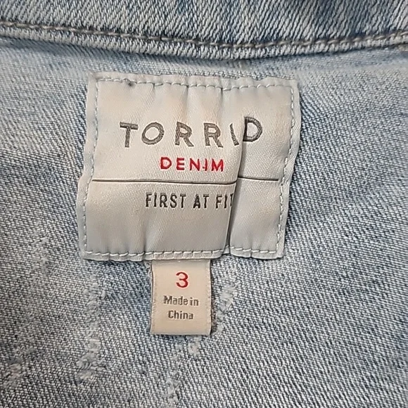 LOT of 2 Torrid sleeveless denim vest - Picture 4 of 5